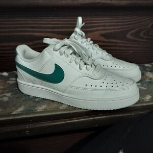 Nike women's court vision LO white washed teal/pink size 5.5 shoes